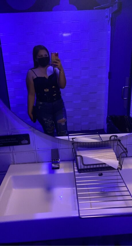 Photo nue de fuite OnlyFans de Guera