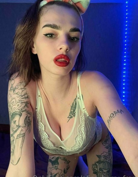 Alina_berry_free