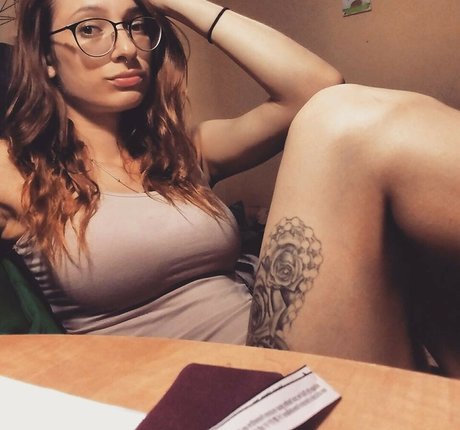 Photo nue de fuite OnlyFans de Poli Kap
