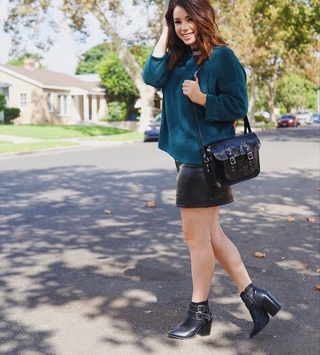 Jillian Rose Reed