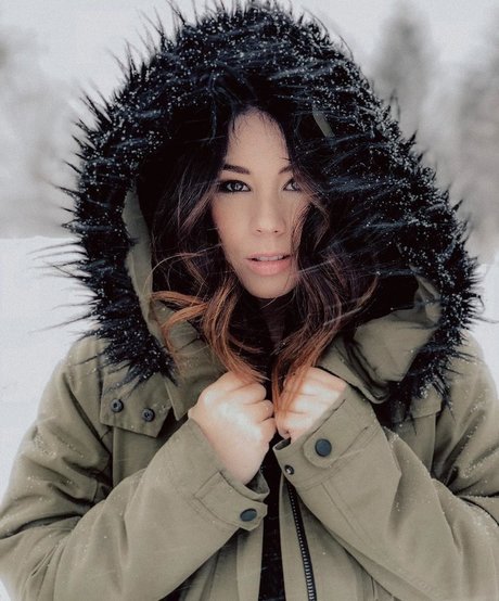 Jillian Rose Reed