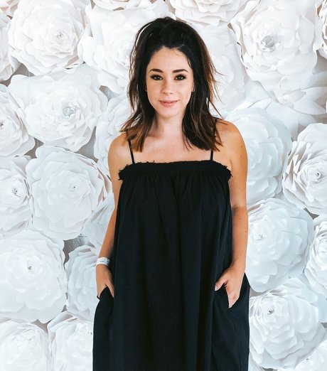 Jillian Rose Reed