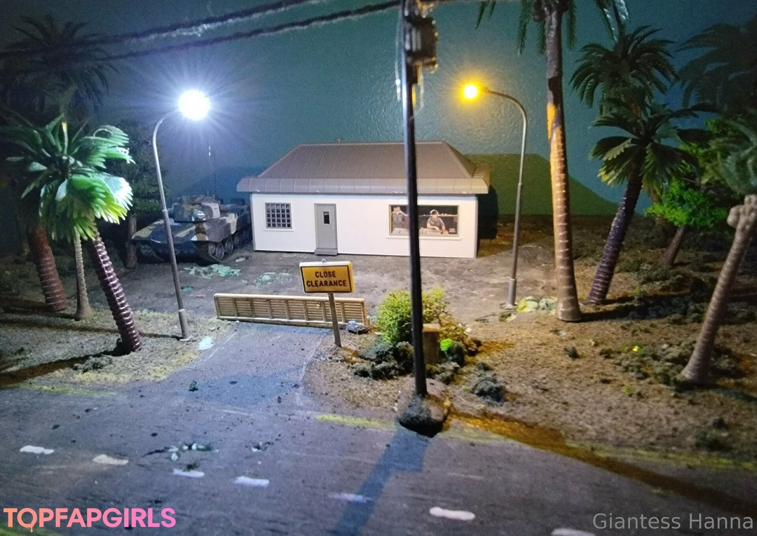 Photo nue de fuite OnlyFans de Giantesshanna #6 Photo nue de fuite OnlyFans de Giantesshanna #6