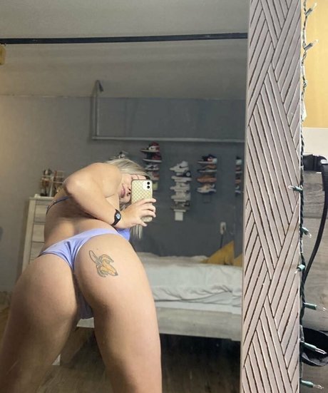 Photo nue de fuite OnlyFans de Hanwbanz