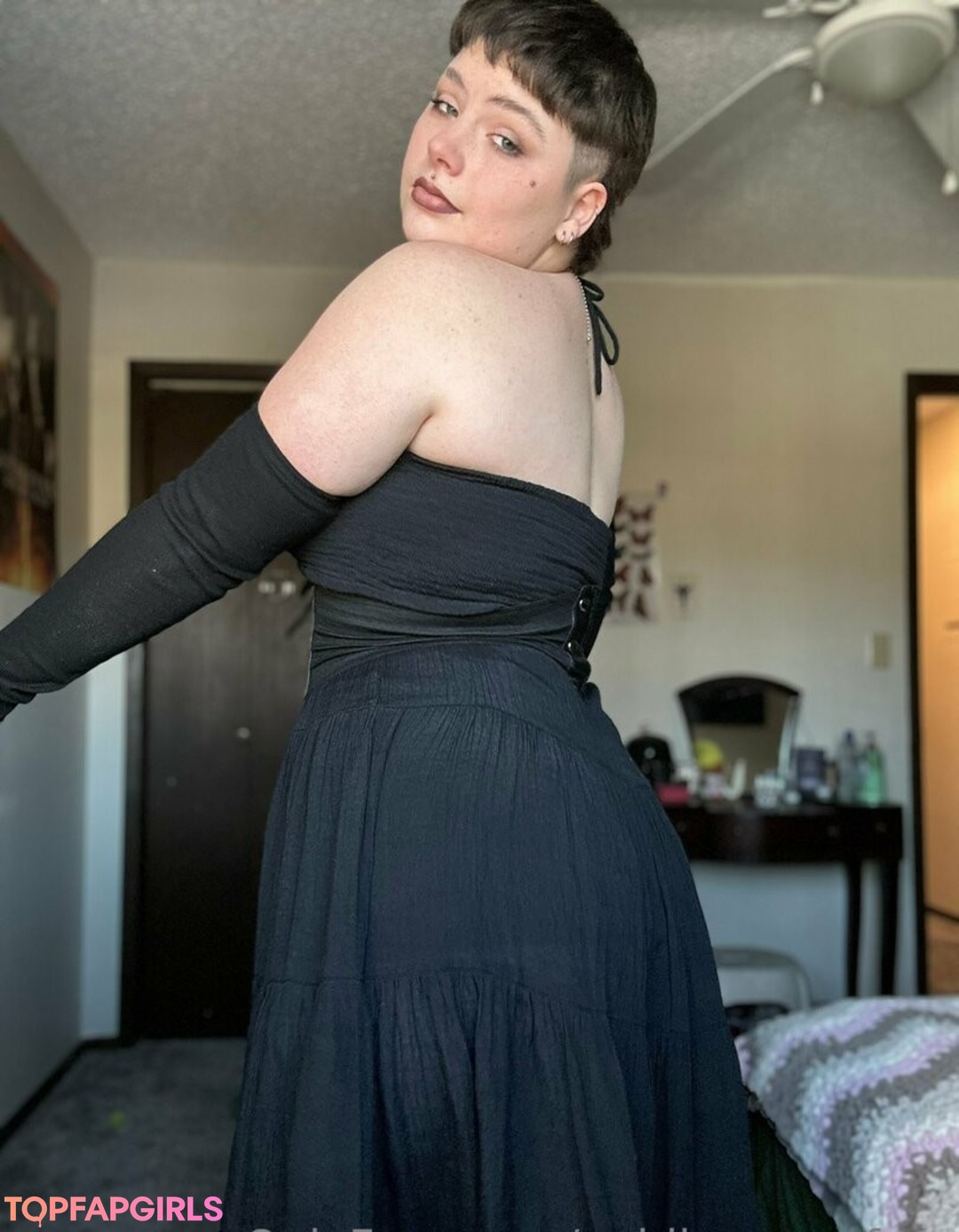 Photo nue de fuite OnlyFans de Goblinqueenfree #103 Photo nue de fuite OnlyFans de Goblinqueenfree #103