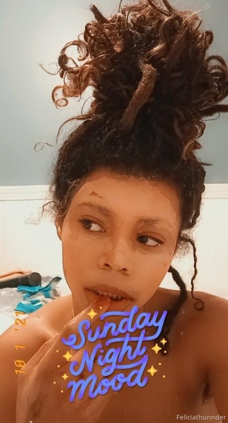 Photo nue de fuite OnlyFans de Feliciathunnder