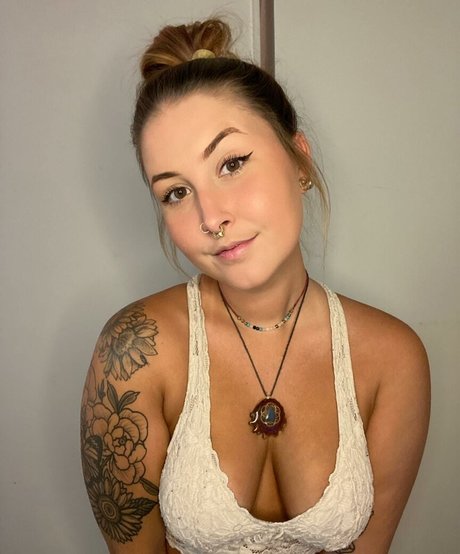 Scarlett Jade