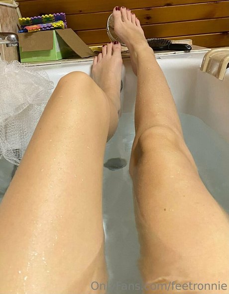 Feetronnie
