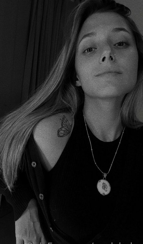 Photo nue de fuite OnlyFans de Paulybaby