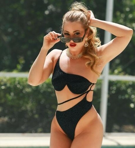 Rebecca Lawrence