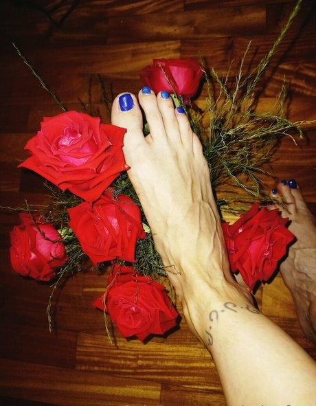 Clarita.feet