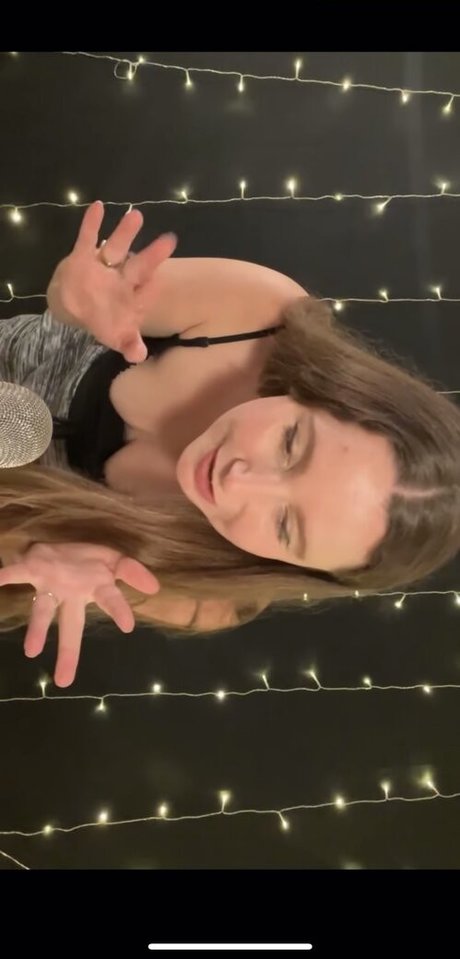 Kelly Belly Asmr