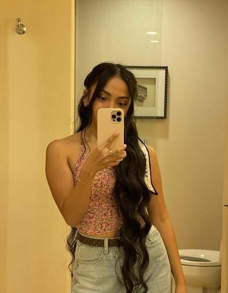 Photo nue de fuite OnlyFans de Mslonghair