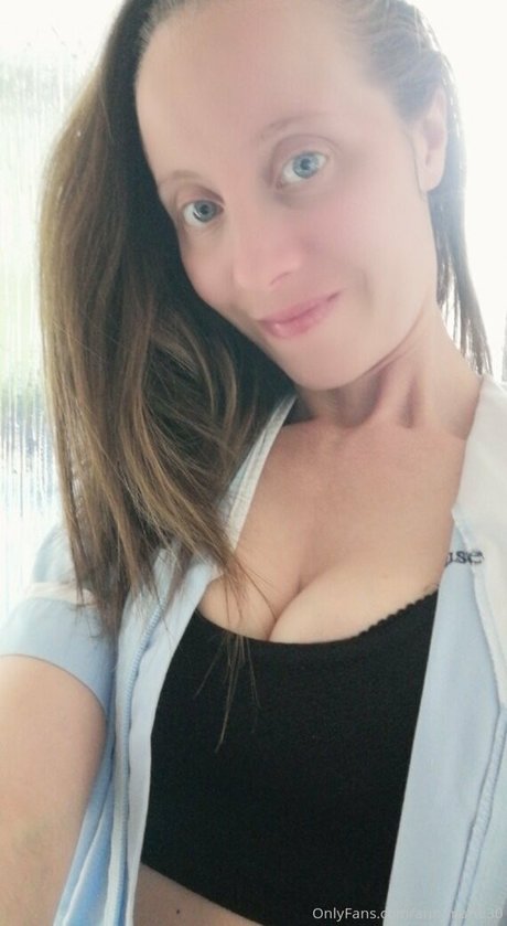 Naughtyannmarie