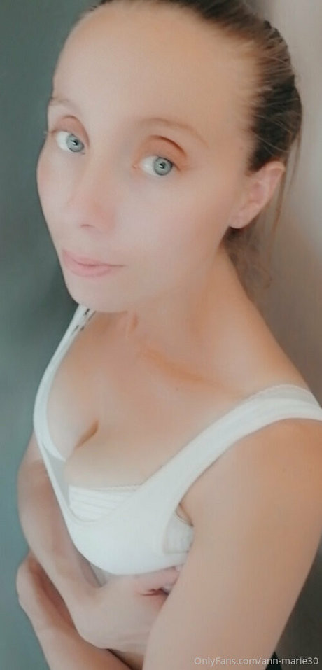Naughtyannmarie