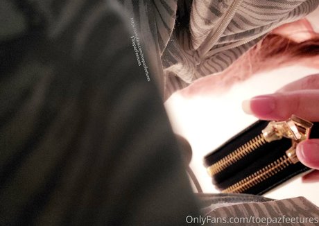 Photo nue de fuite OnlyFans de Toepazfeetures