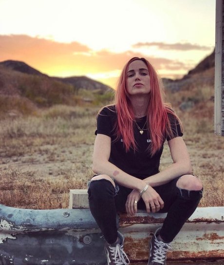 Caity Lotz