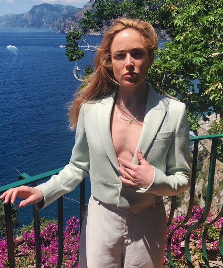 Caity Lotz