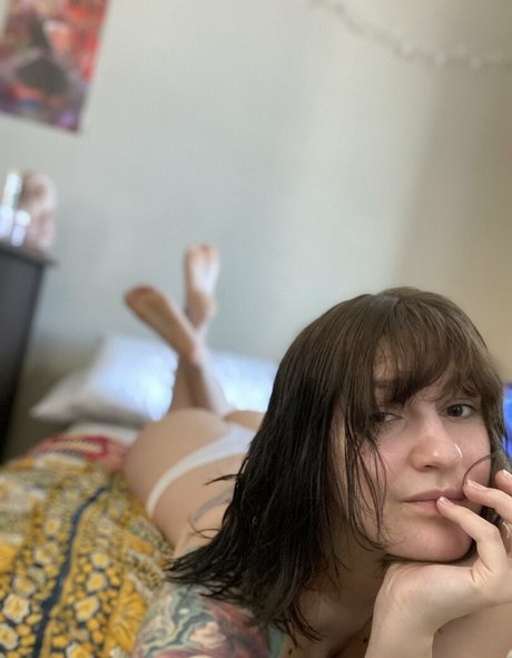 Photo nue de fuite OnlyFans de Minaluna