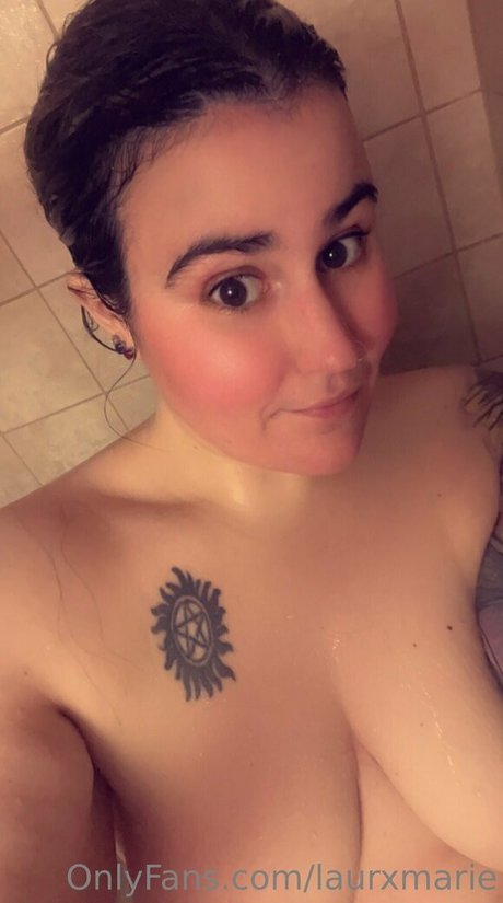 Photo nue de fuite OnlyFans de Laurxmarie