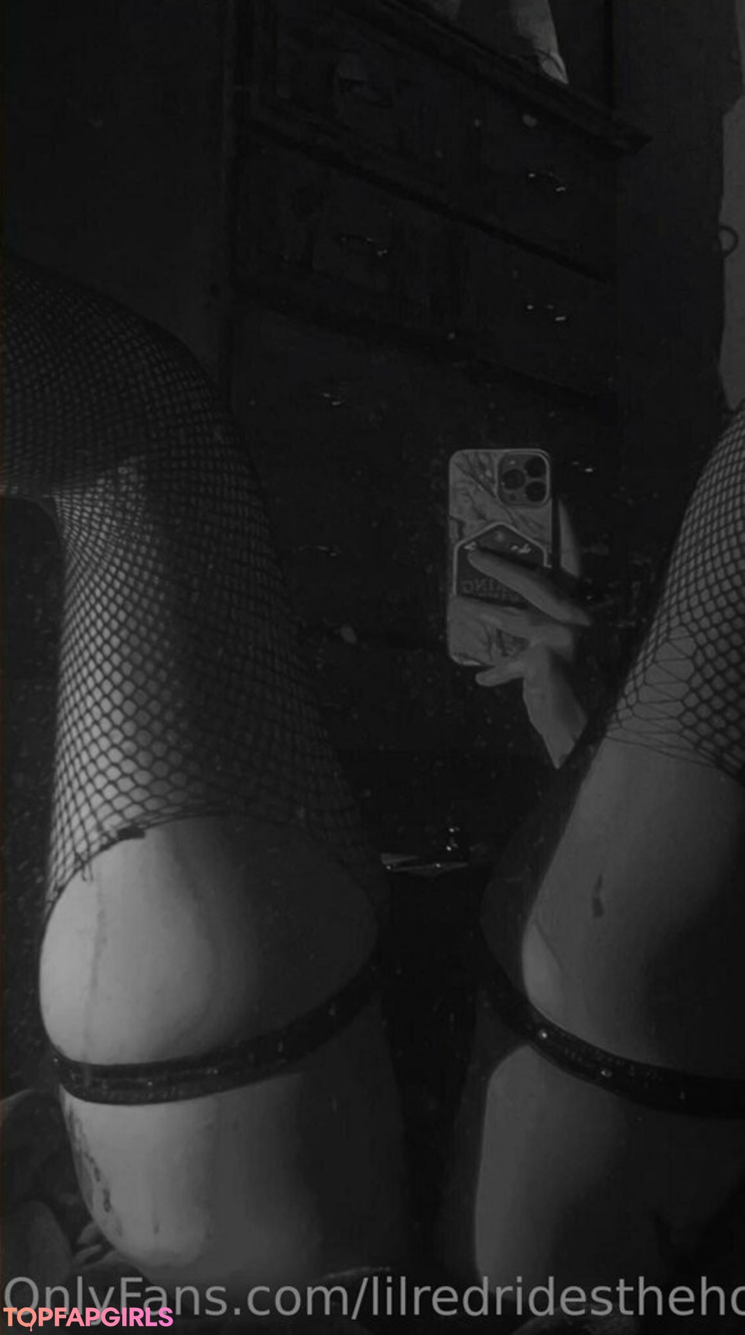 Photo nue de fuite OnlyFans de Lilredridesthehood #5 Photo nue de fuite OnlyFans de Lilredridesthehood #5