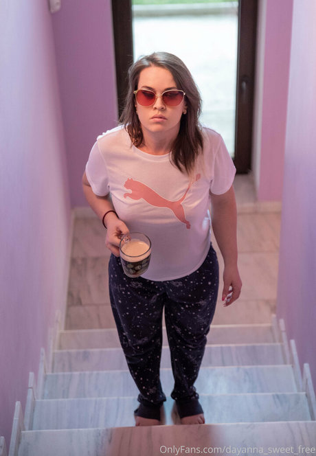 Dayanna_sweet_free