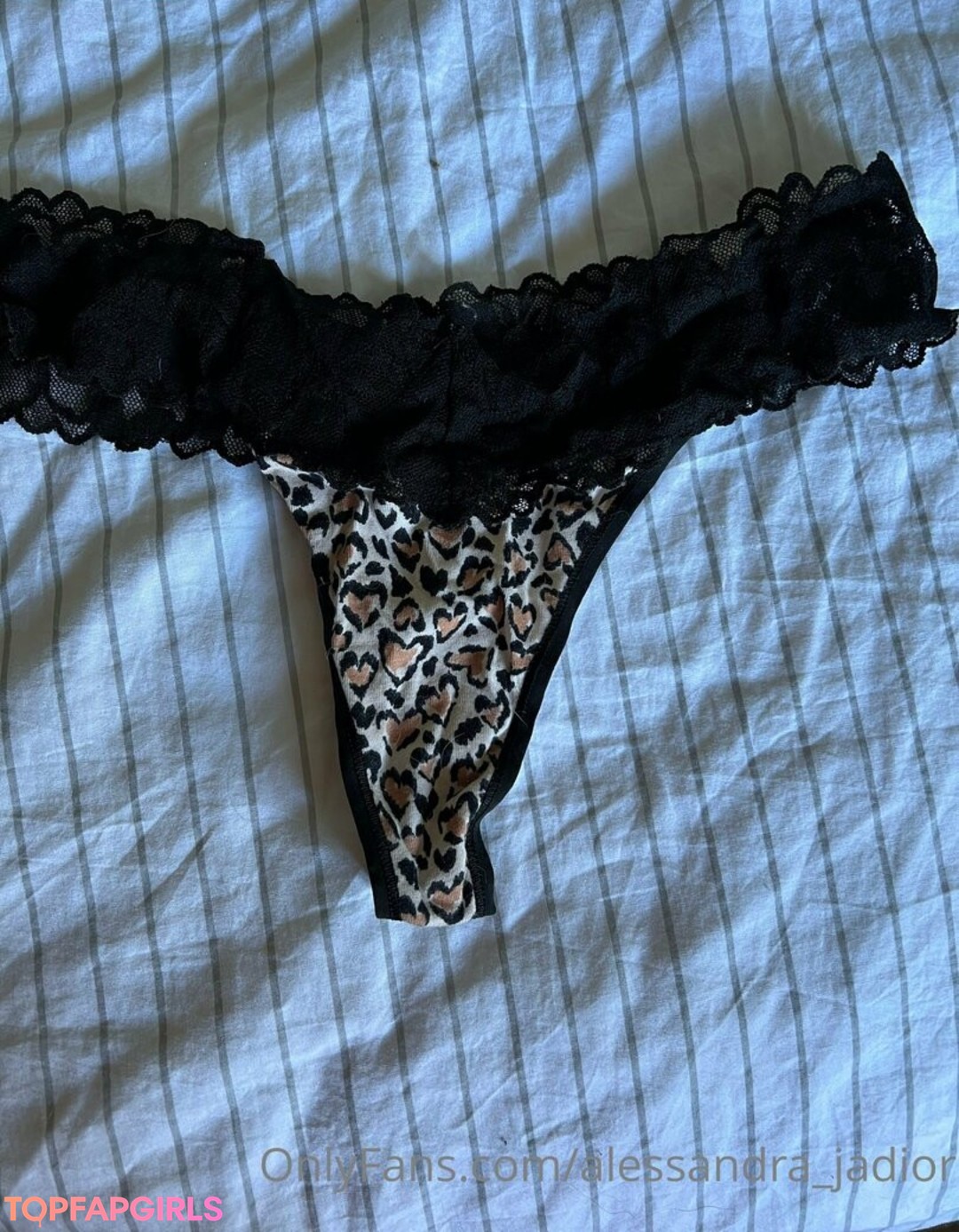 Photo nue de fuite OnlyFans de Alessandrajadior #21 Photo nue de fuite OnlyFans de Alessandrajadior #21