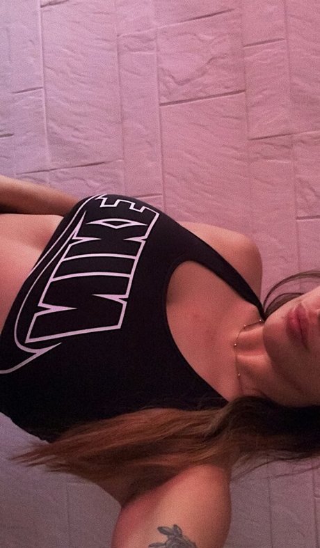 Photo nue de fuite OnlyFans de Belonly