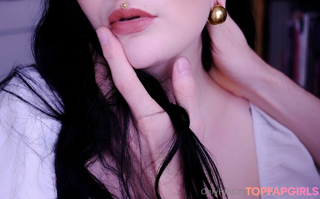 Photo nue de fuite OnlyFans de Saintenitouche #22 Photo nue de fuite OnlyFans de Saintenitouche #22