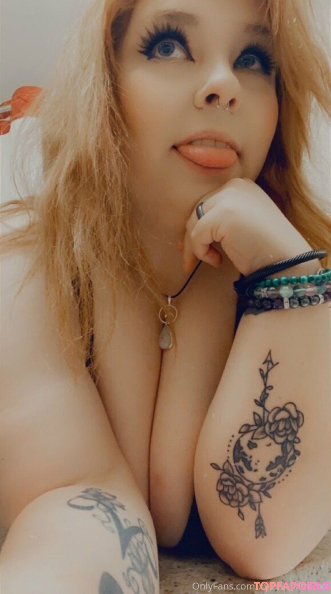 Photo nue de fuite OnlyFans de Xxlunakittenxx #77 Photo nue de fuite OnlyFans de Xxlunakittenxx #77