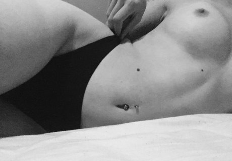 Photo nue de fuite OnlyFans de Yasmin Barnes