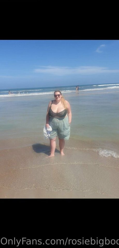 Rosiebigboobs