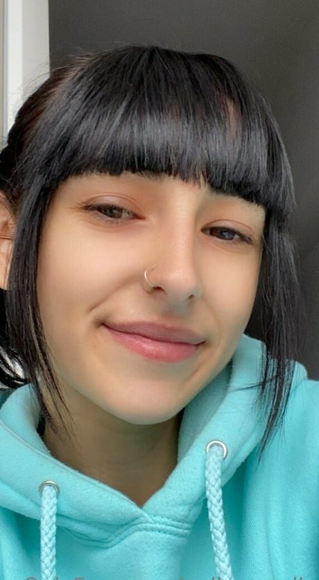 Photo nue de fuite OnlyFans de Pollysmalls