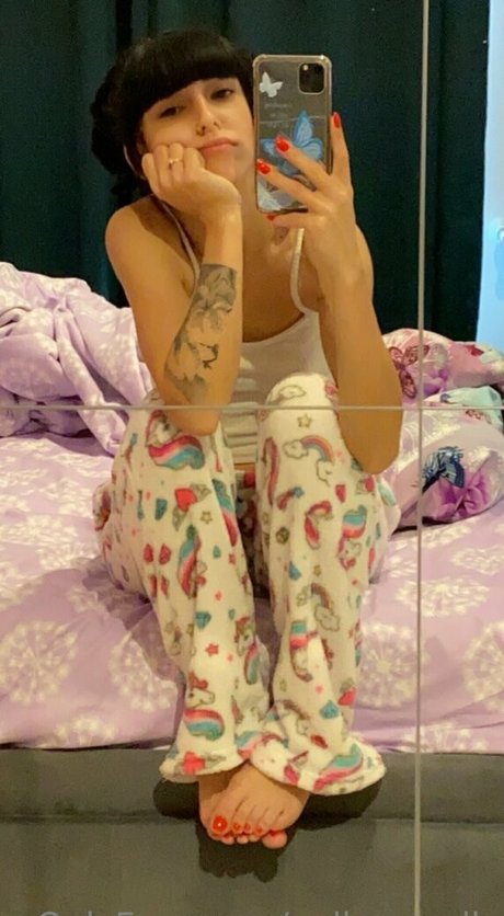 Photo nue de fuite OnlyFans de Pollysmalls