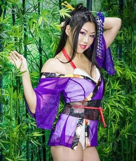 WomenJoshi