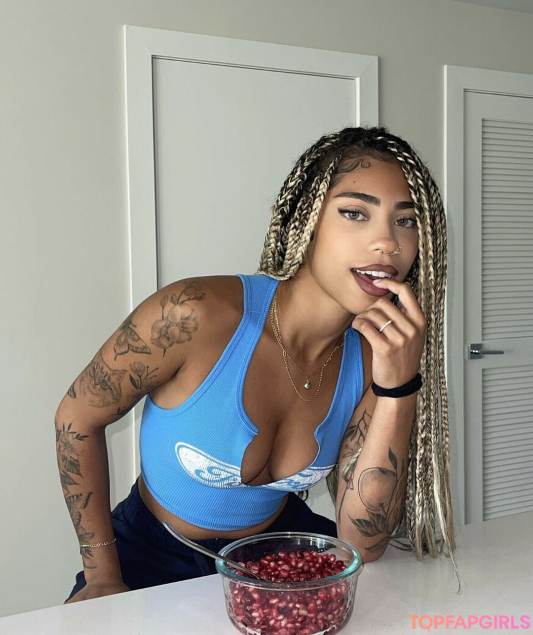 Photo nue de fuite OnlyFans de Thevenusdesire #2 Photo nue de fuite OnlyFans de Thevenusdesire #2