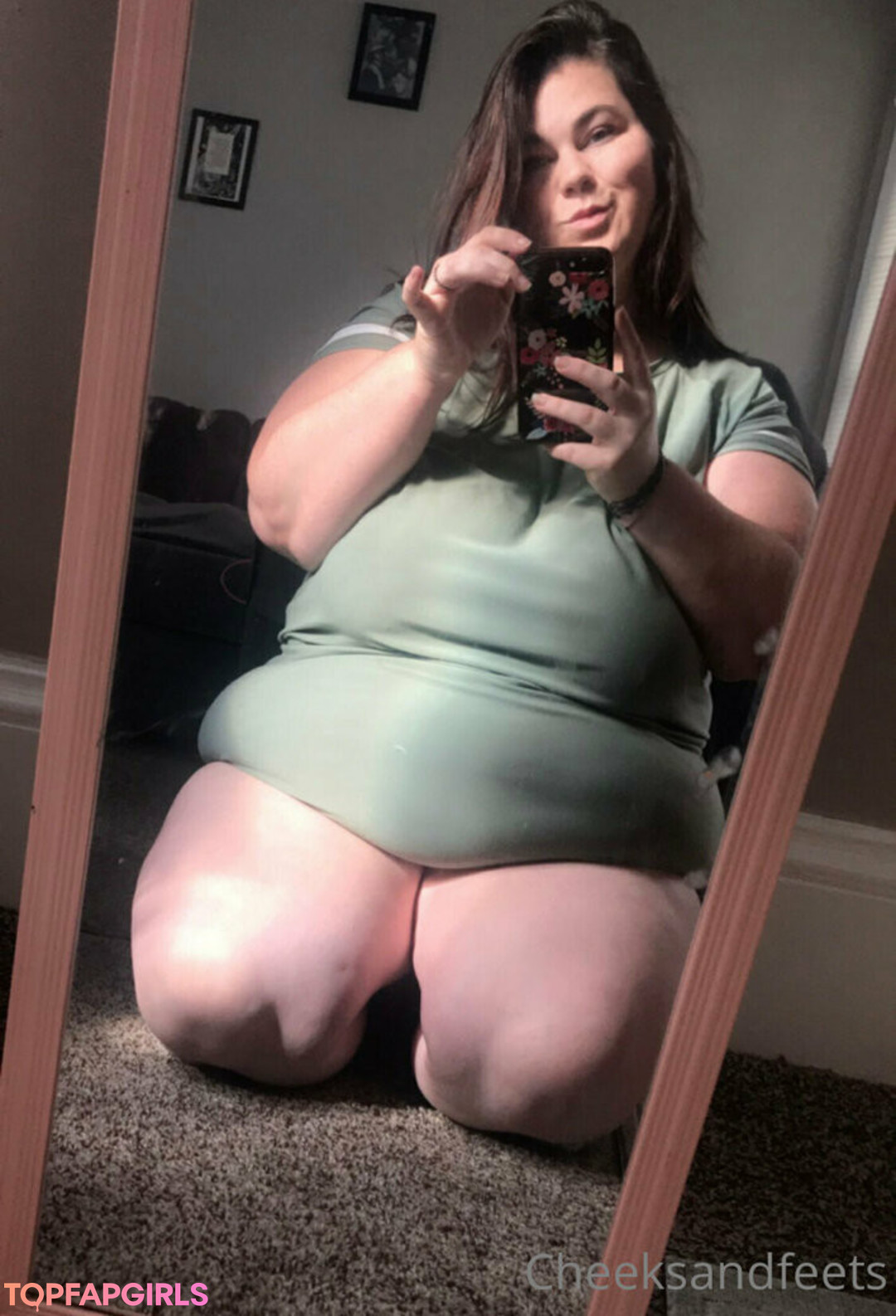 Photo nue de fuite OnlyFans de Cheeksandfeetsfree #4 Photo nue de fuite OnlyFans de Cheeksandfeetsfree #4