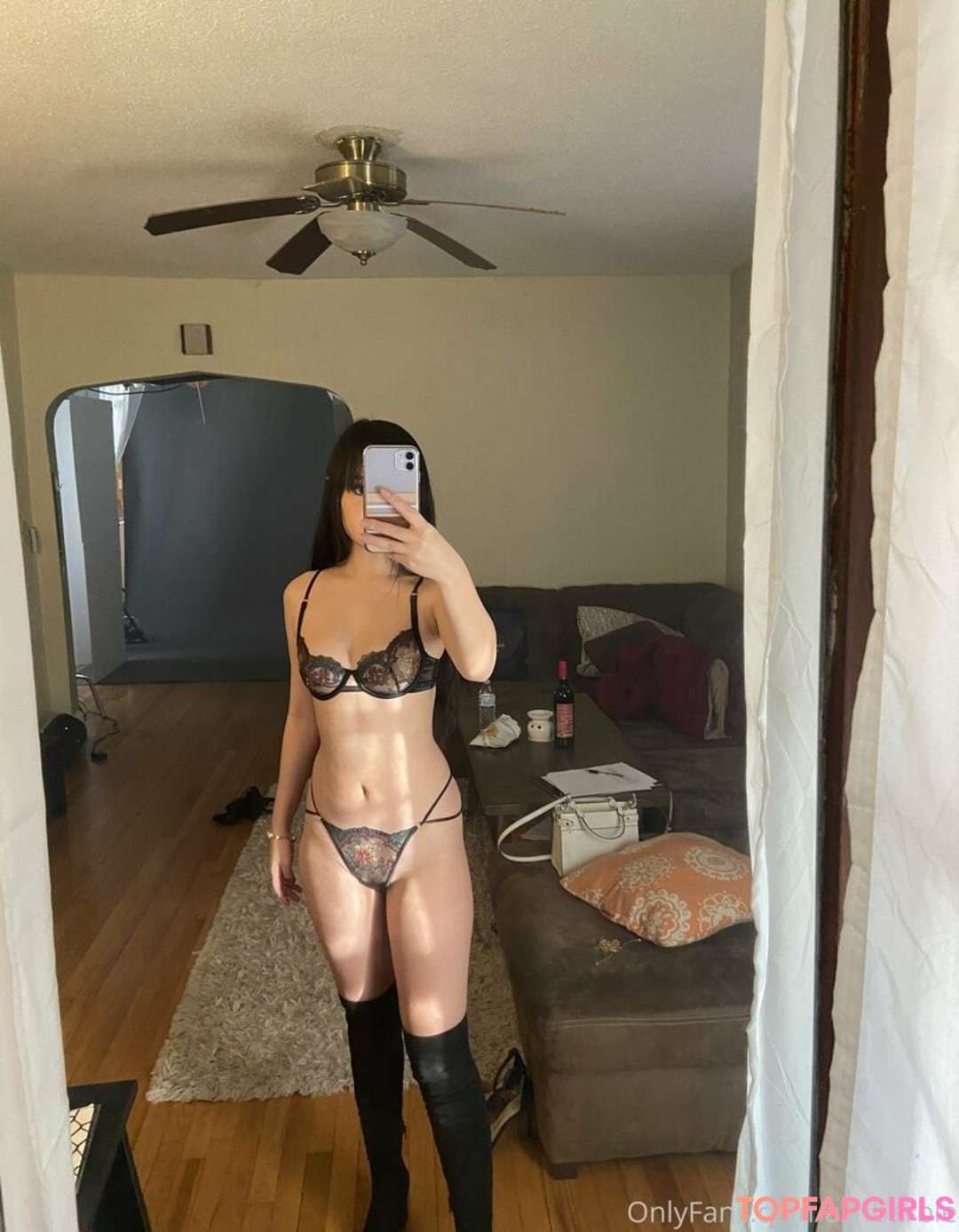 Photo nue de fuite OnlyFans de Littlebunnybabie #48 Photo nue de fuite OnlyFans de Littlebunnybabie #48