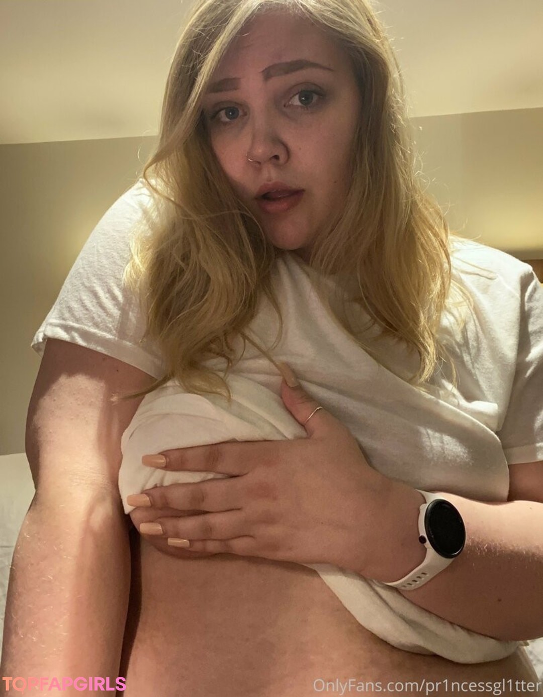 Photo nue de fuite OnlyFans de Pr1ncessgl1tter #78 Photo nue de fuite OnlyFans de Pr1ncessgl1tter #78