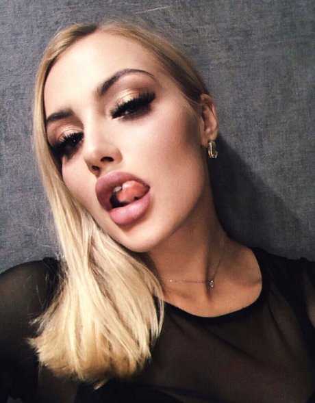 Bellacherry69
