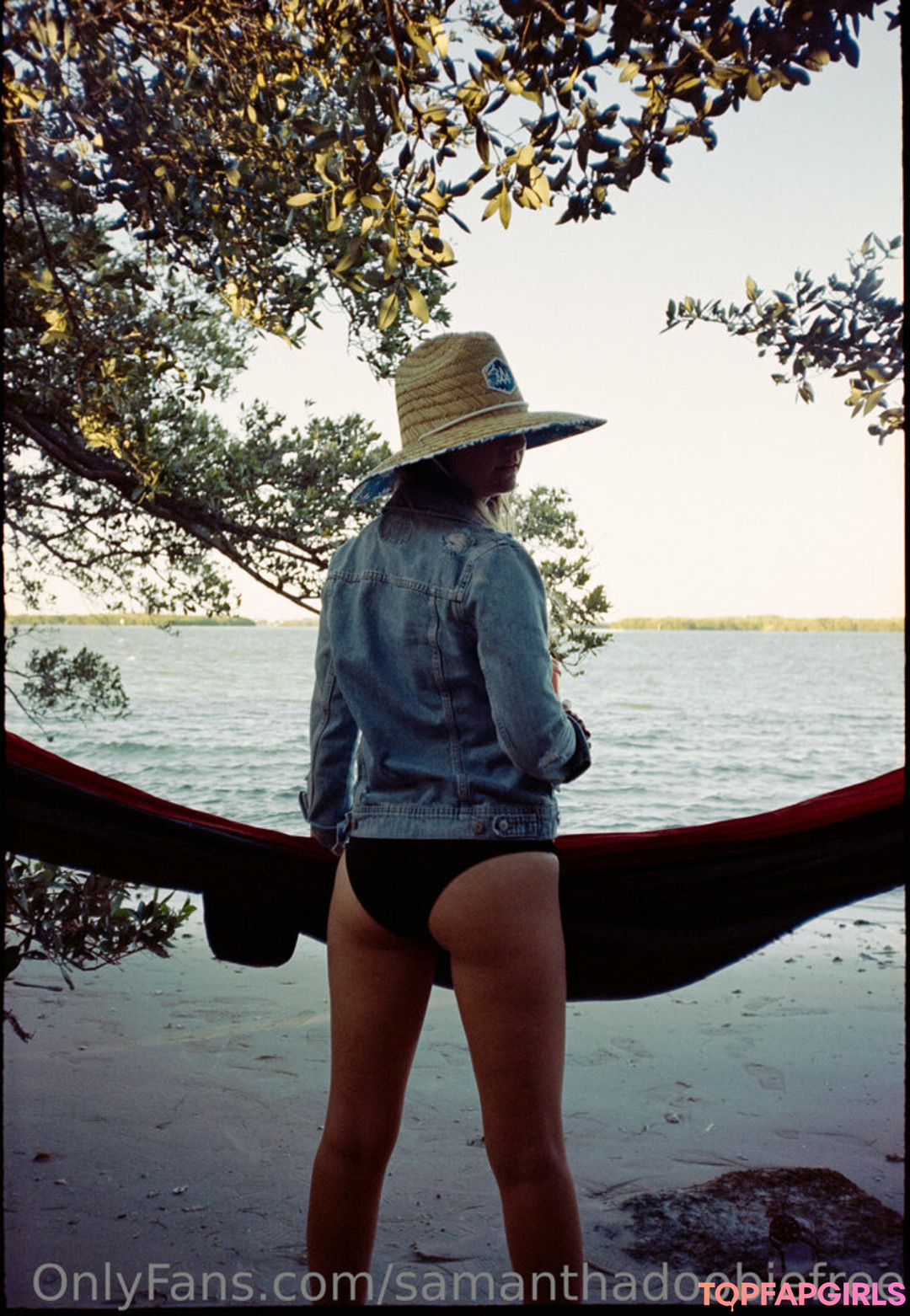 Photo nue de fuite OnlyFans de Samanthadoobiefree #10 Photo nue de fuite OnlyFans de Samanthadoobiefree #10