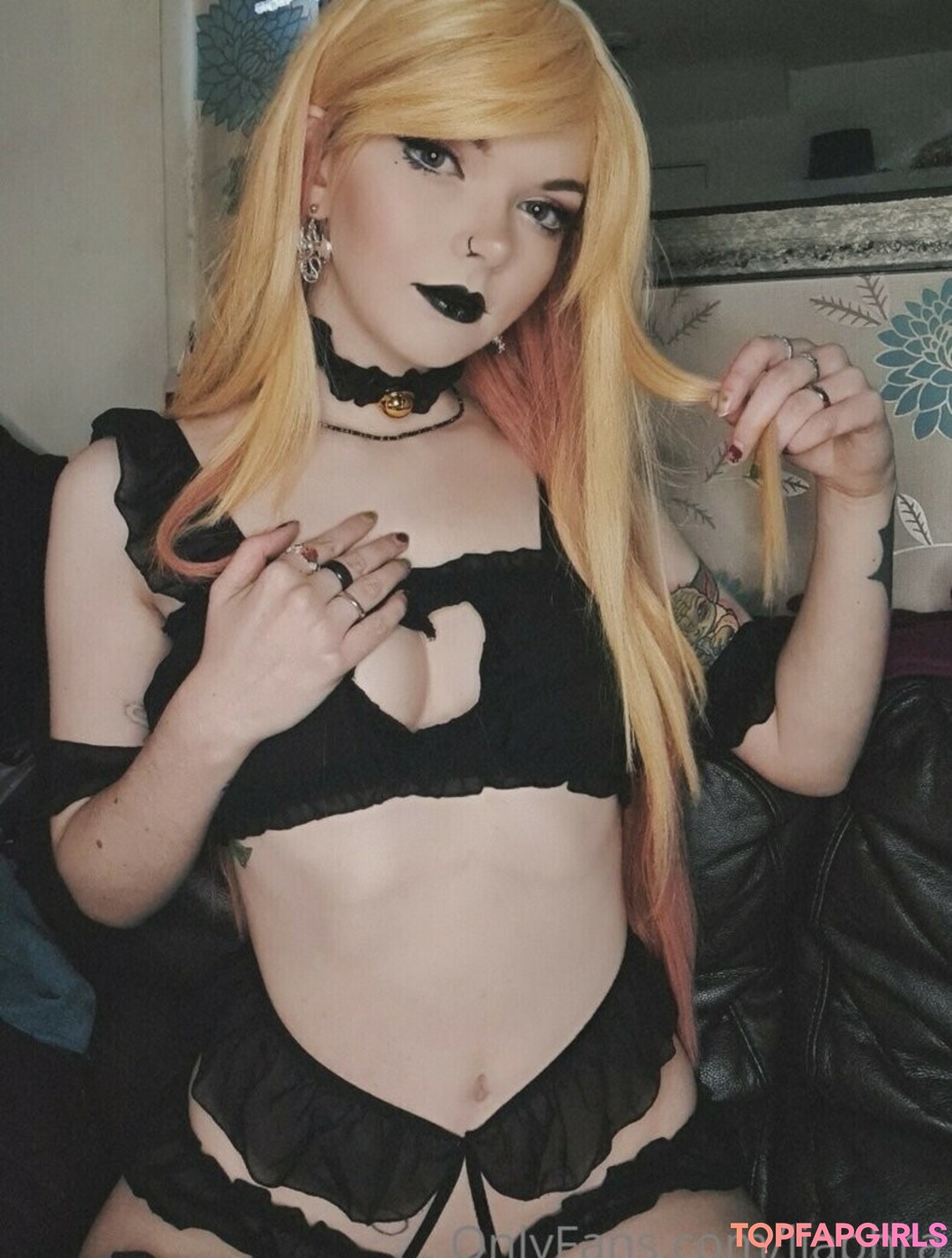Photo nue de fuite OnlyFans de Louisejulie #121 Photo nue de fuite OnlyFans de Louisejulie #121