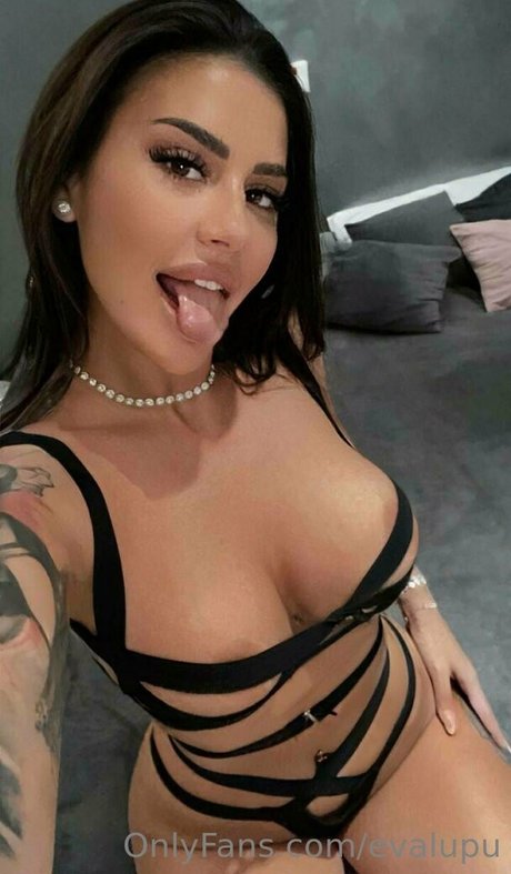 Photo nue de fuite OnlyFans de Evalupu