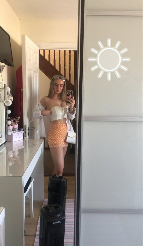 Photo nue de fuite OnlyFans de Aiobhin