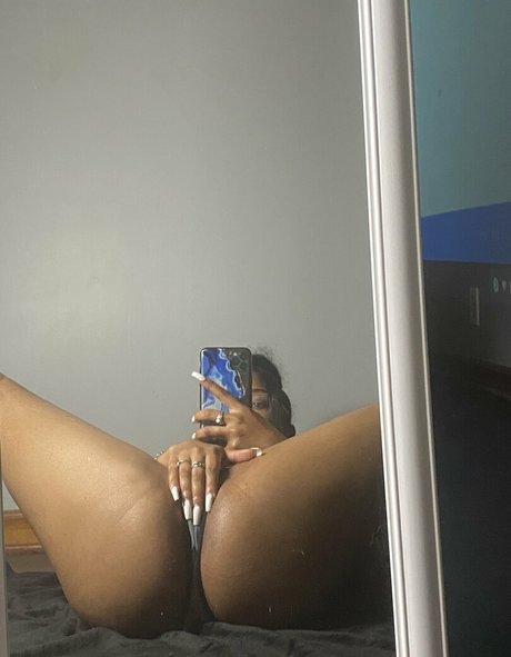 Photo nue de fuite OnlyFans de Pinkcash118