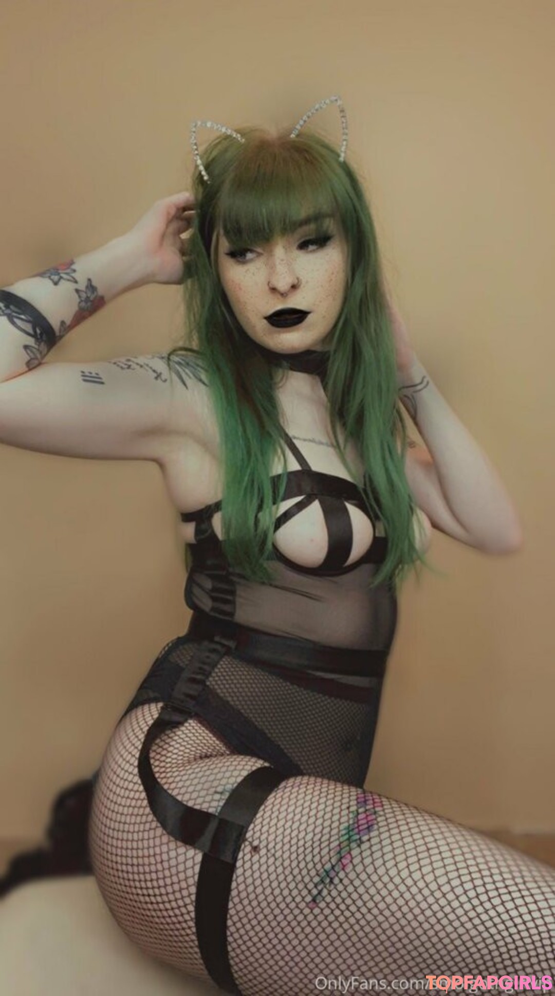 Photo nue de fuite OnlyFans de Smolgothgirlvip #36 Photo nue de fuite OnlyFans de Smolgothgirlvip #36