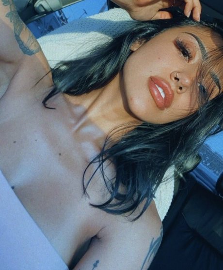 Photo nue de fuite OnlyFans de Shewolftribe