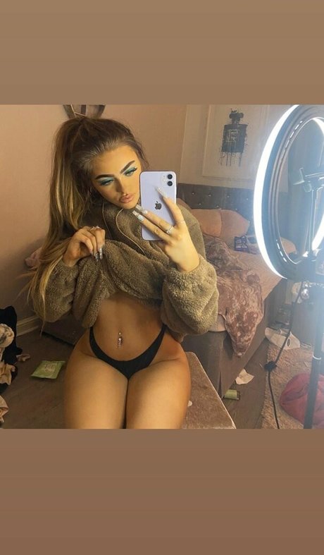 Cora Leilani