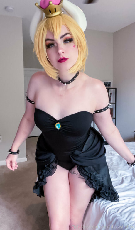 Photo nue de fuite OnlyFans de Shakethatashefree