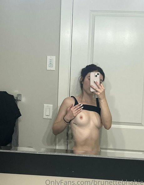 Photo nue de fuite OnlyFans de Brunettebhabie